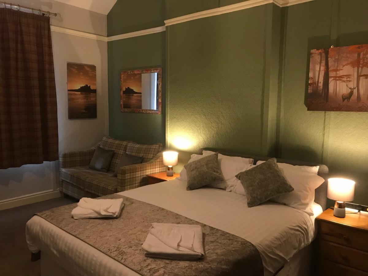 Newcastle House 3*